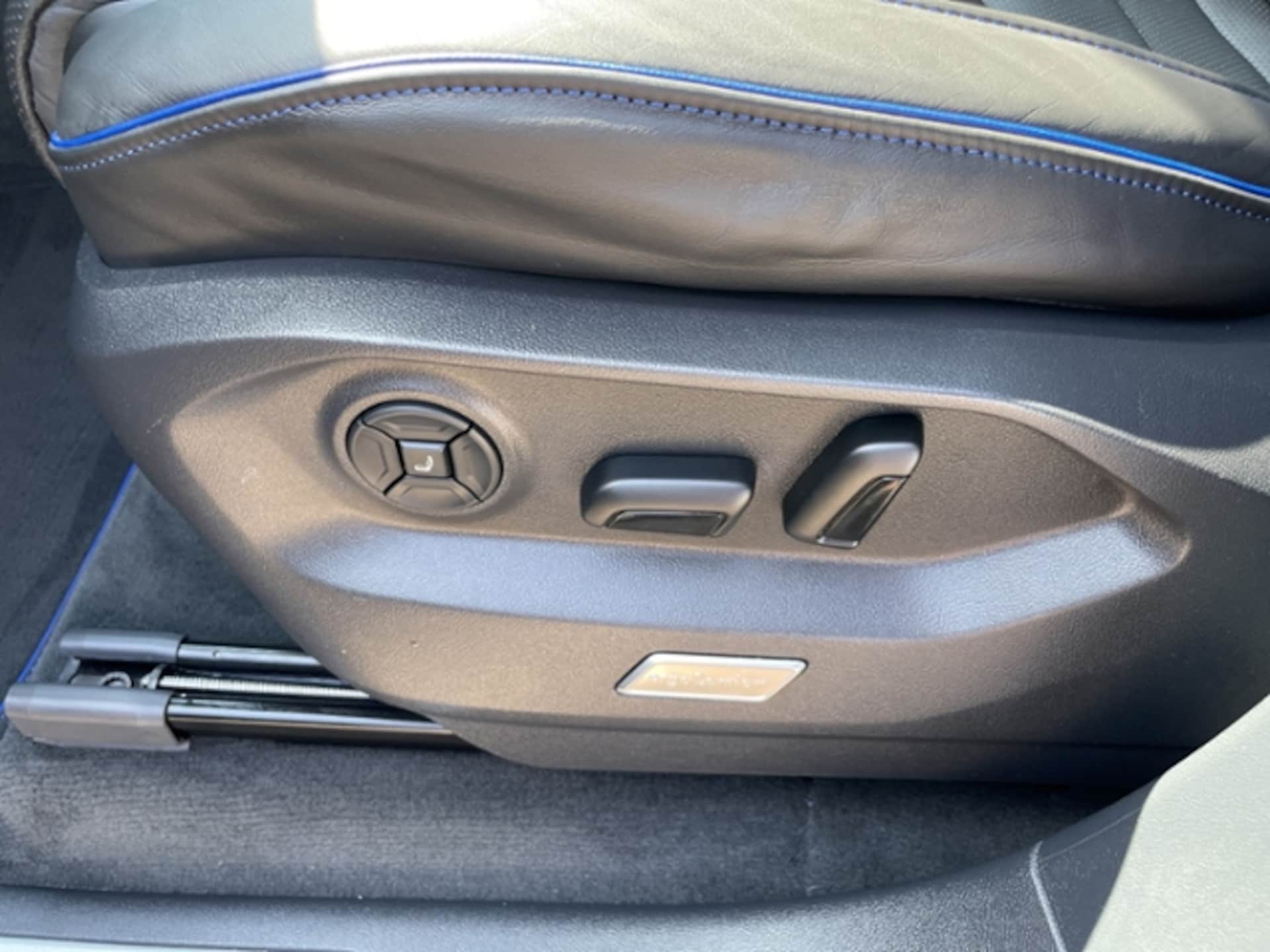 Volkswagen Touareg R