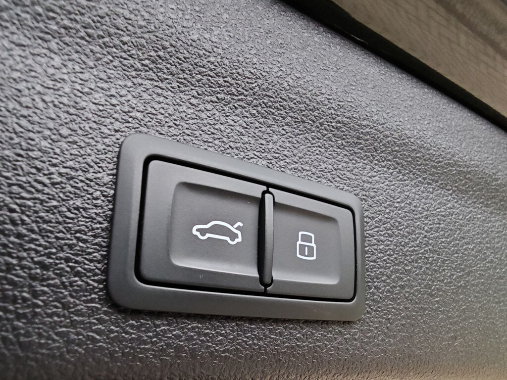 Image about Audi A6 Avant TFSI e 55 TFSI e quattro S tronic