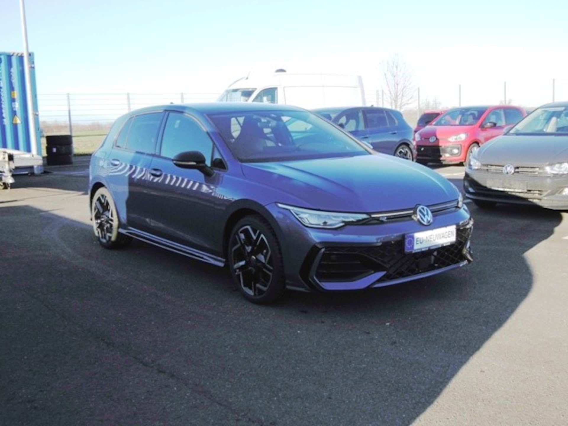 Volkswagen Golf R-Line