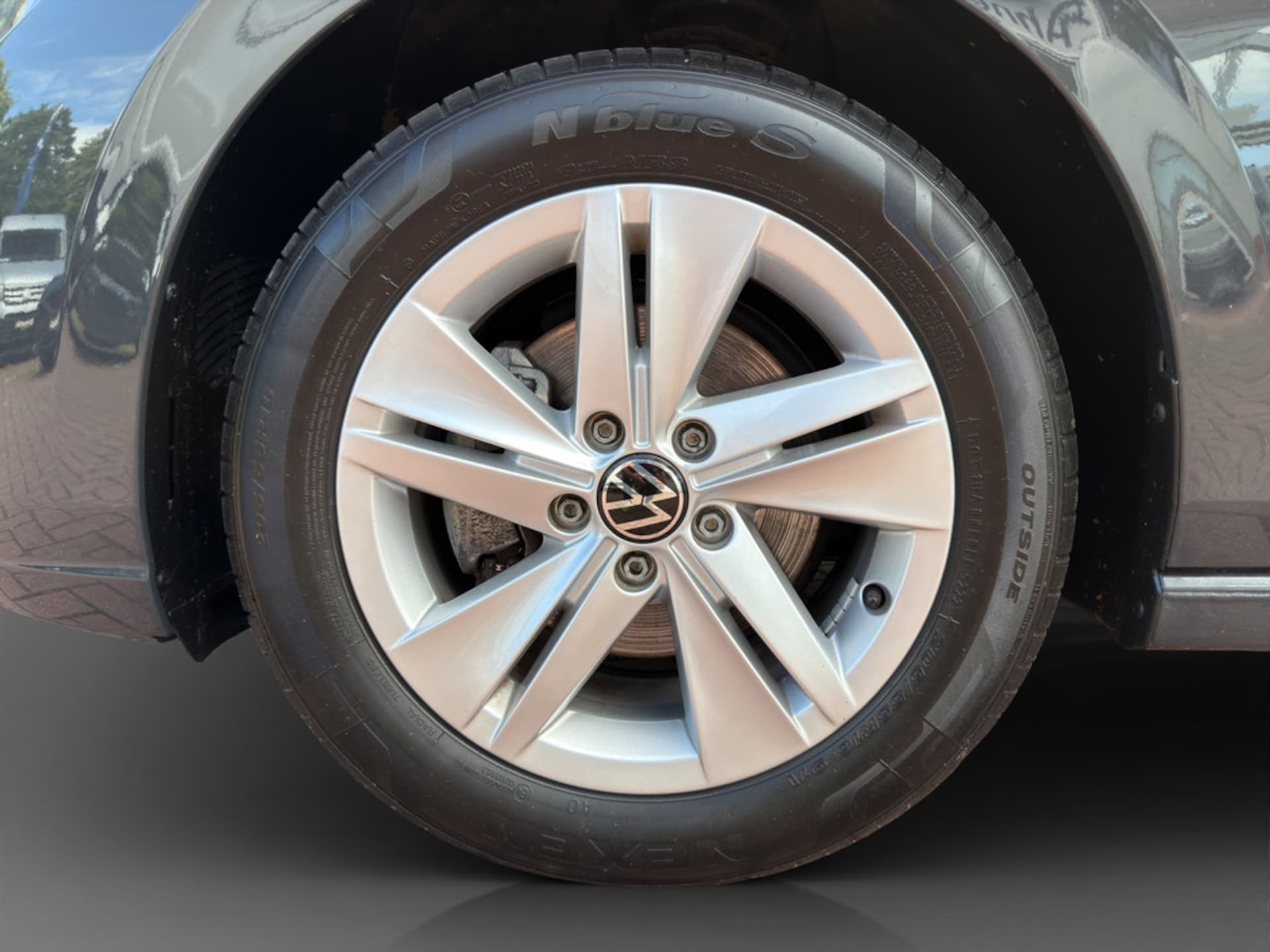 Volkswagen Golf Life