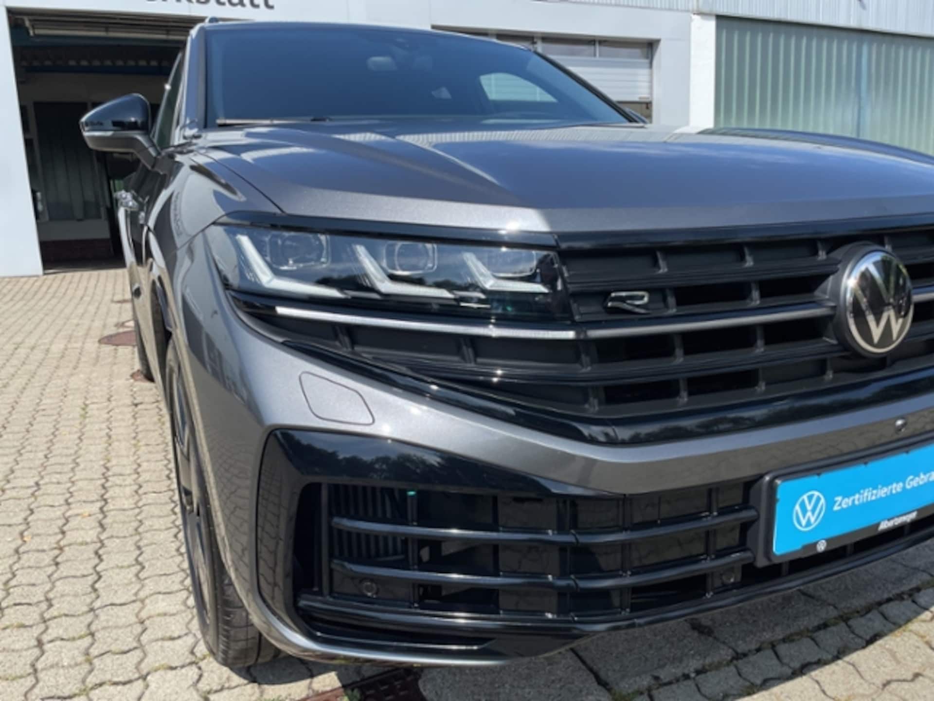 Volkswagen Touareg R
