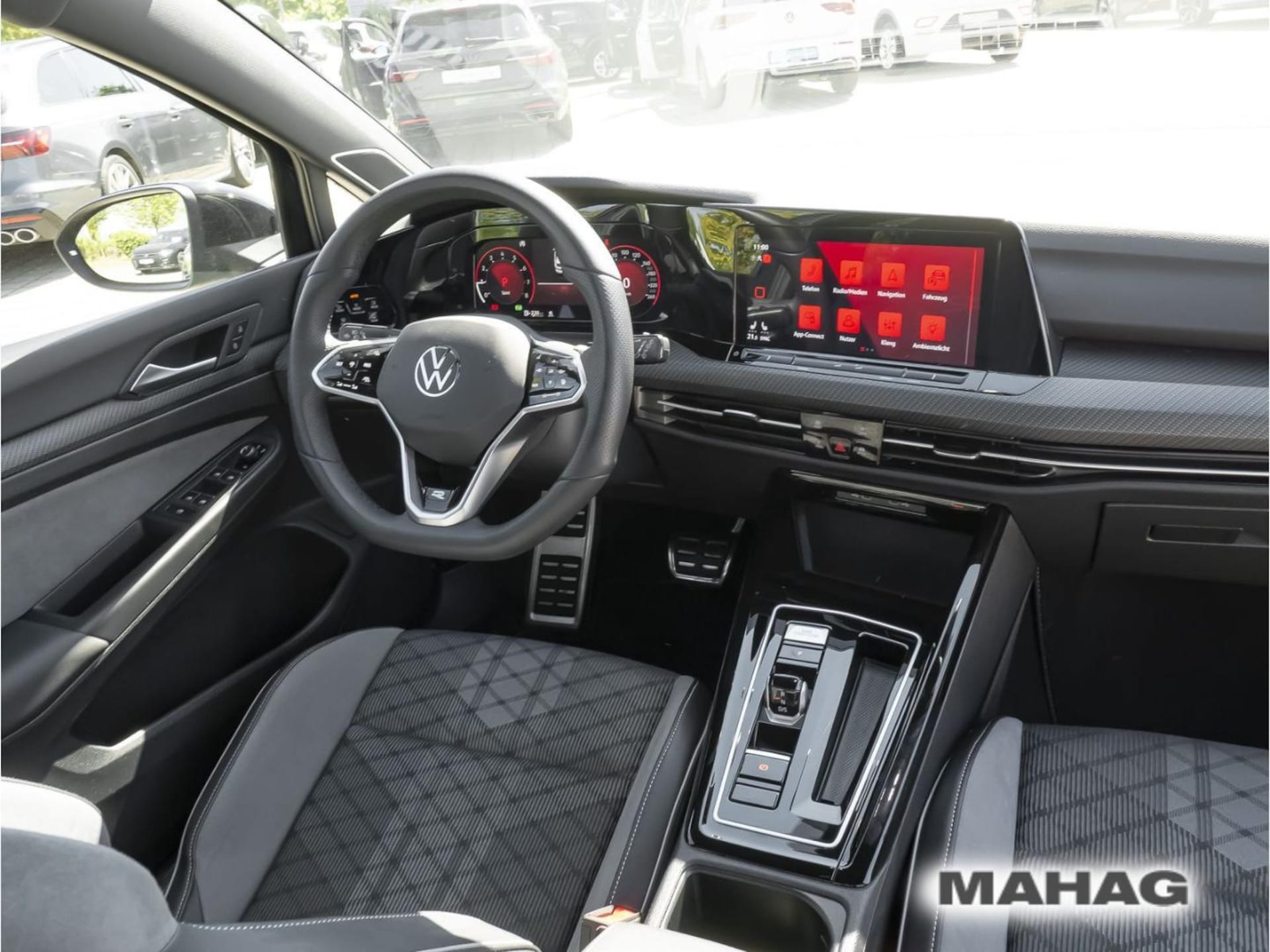 Volkswagen Golf R-Line