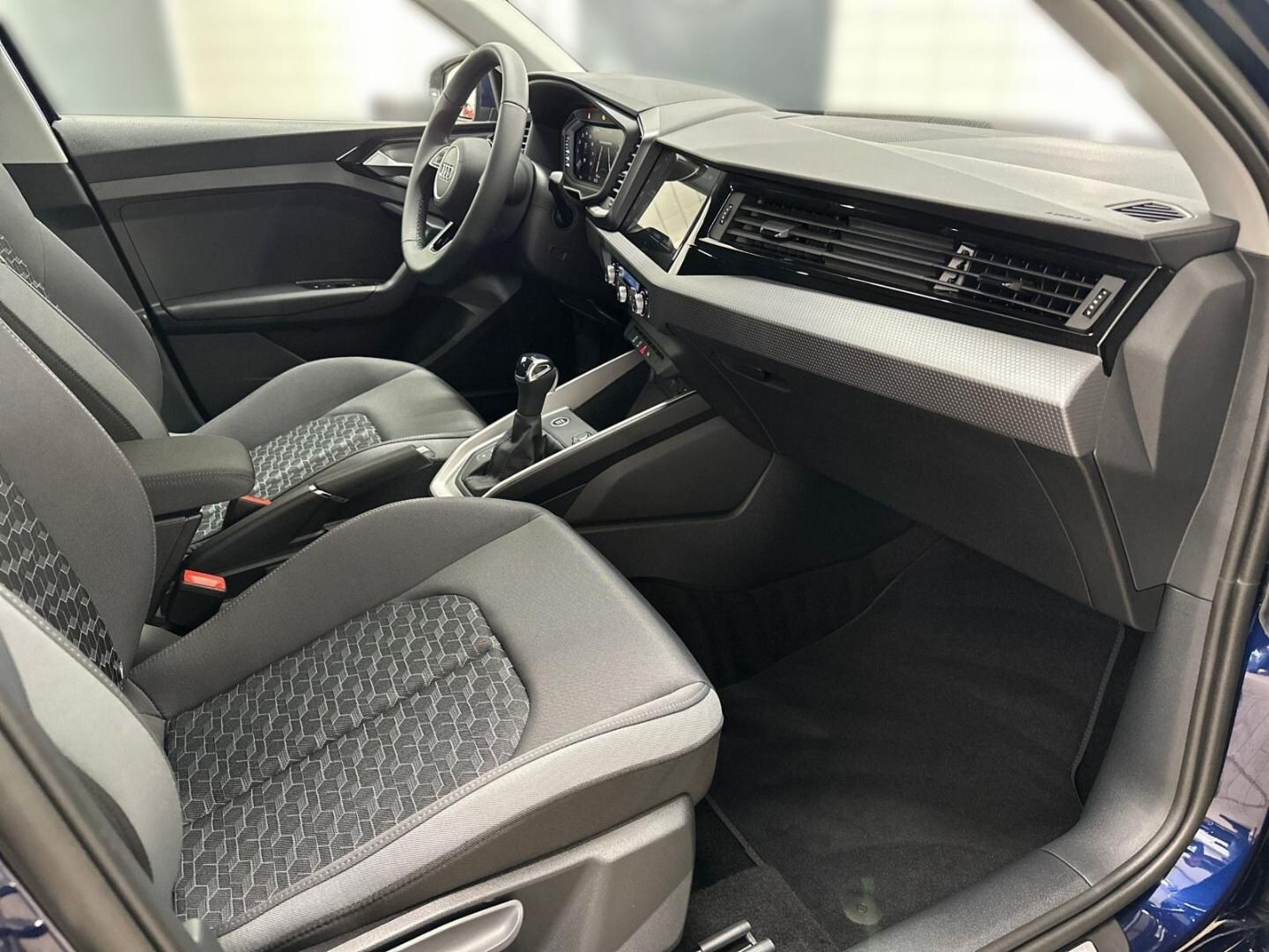 Bild über Audi A1 Sportback advanced 30 TFSI S tronic - für weitere Informationen kontaktieren Sie den Audi Partner