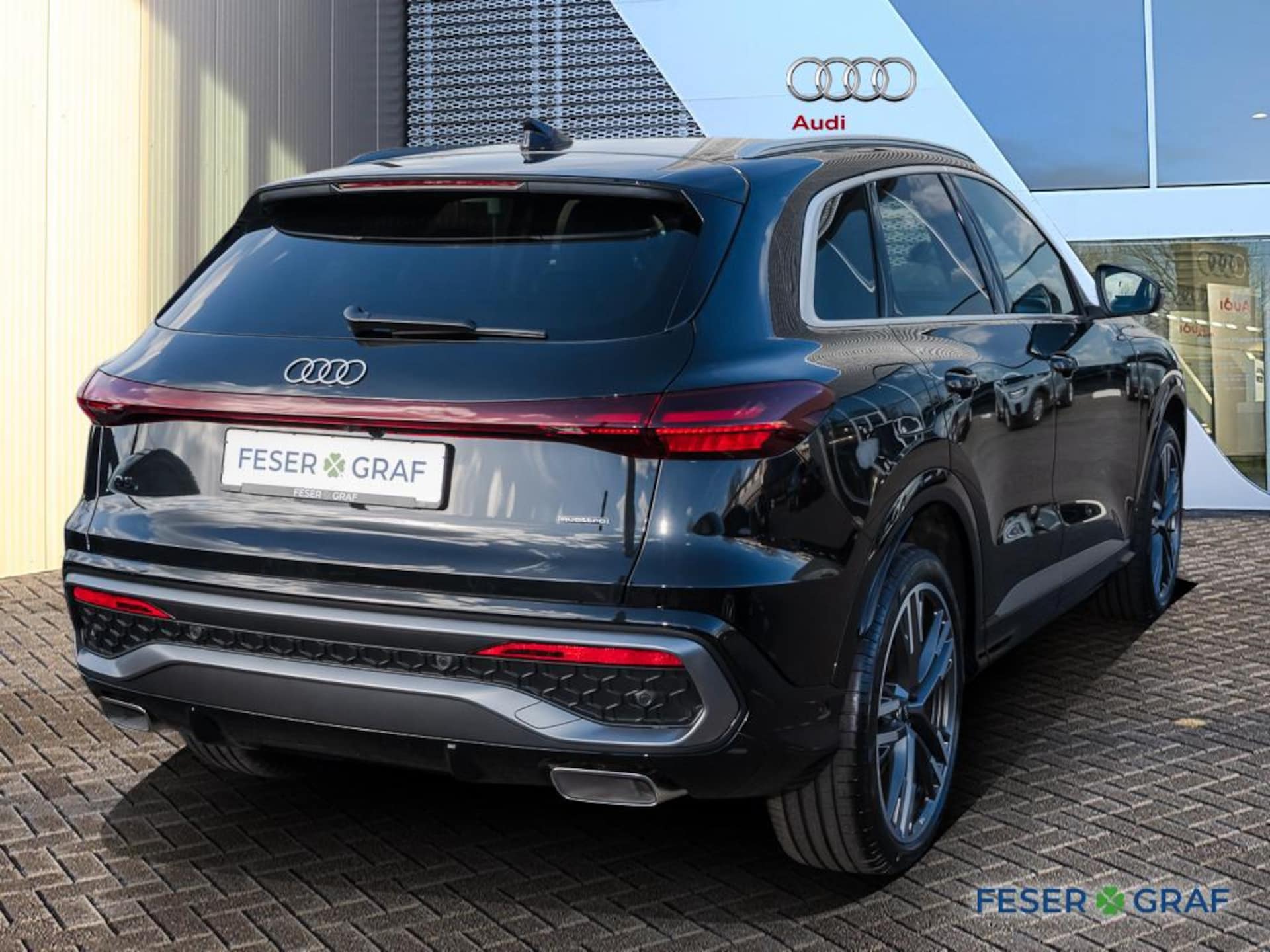 Audi Q5 SUV e-hybrid