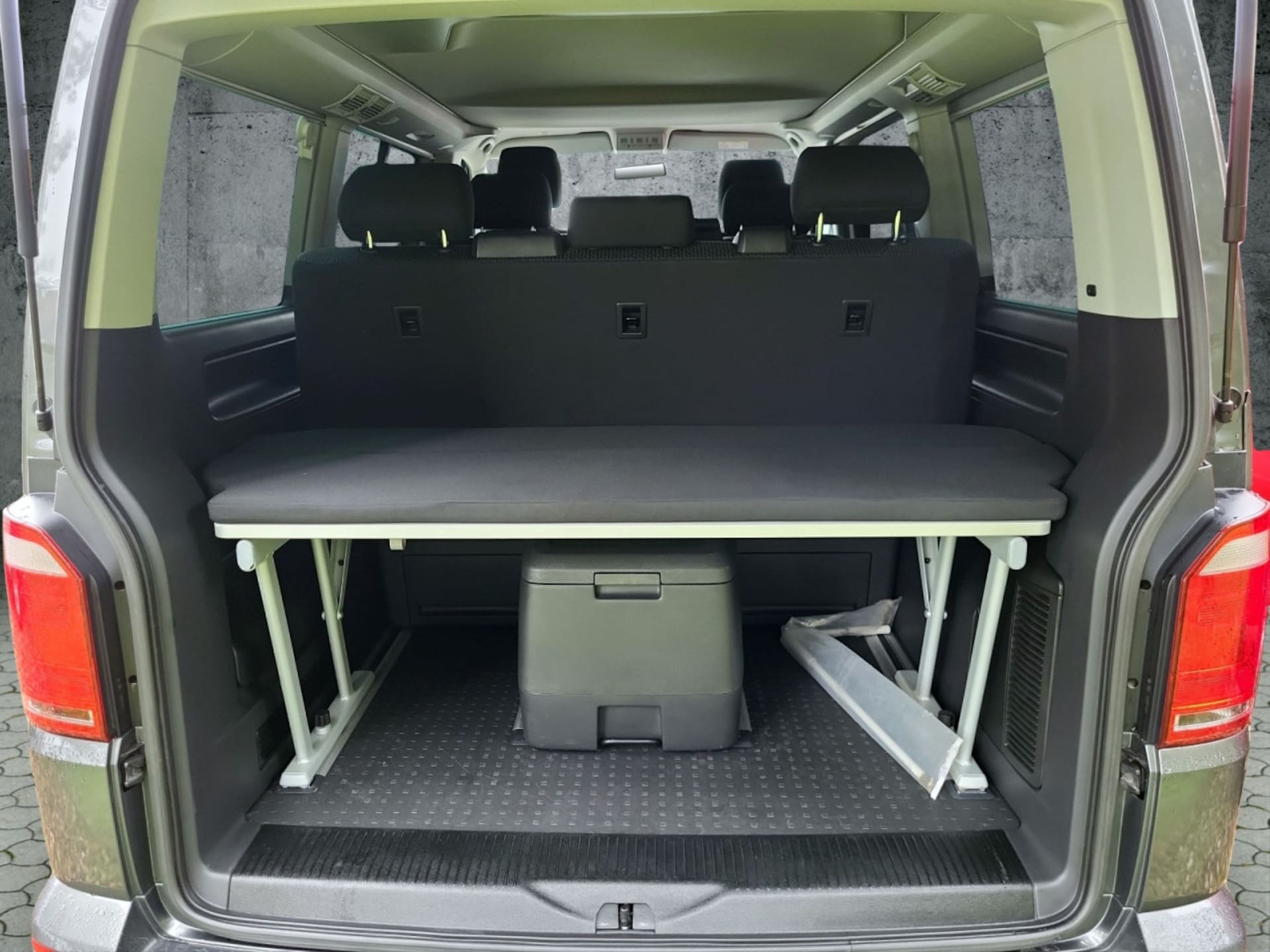 Volkswagen T6 California Beach