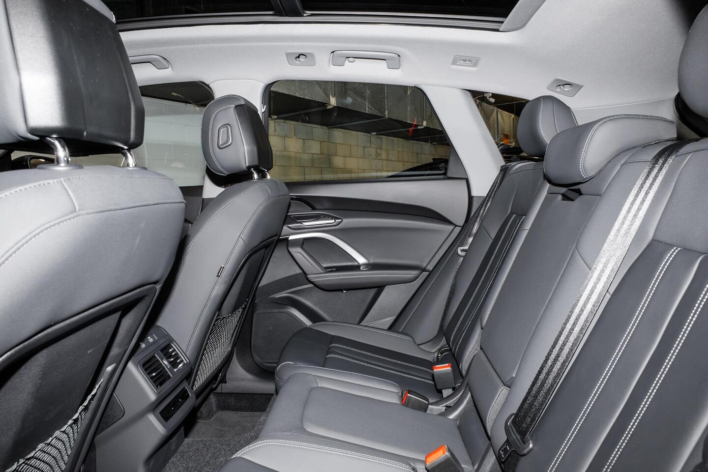 Image about Audi Q5 SUV TDI quattro 150 kW