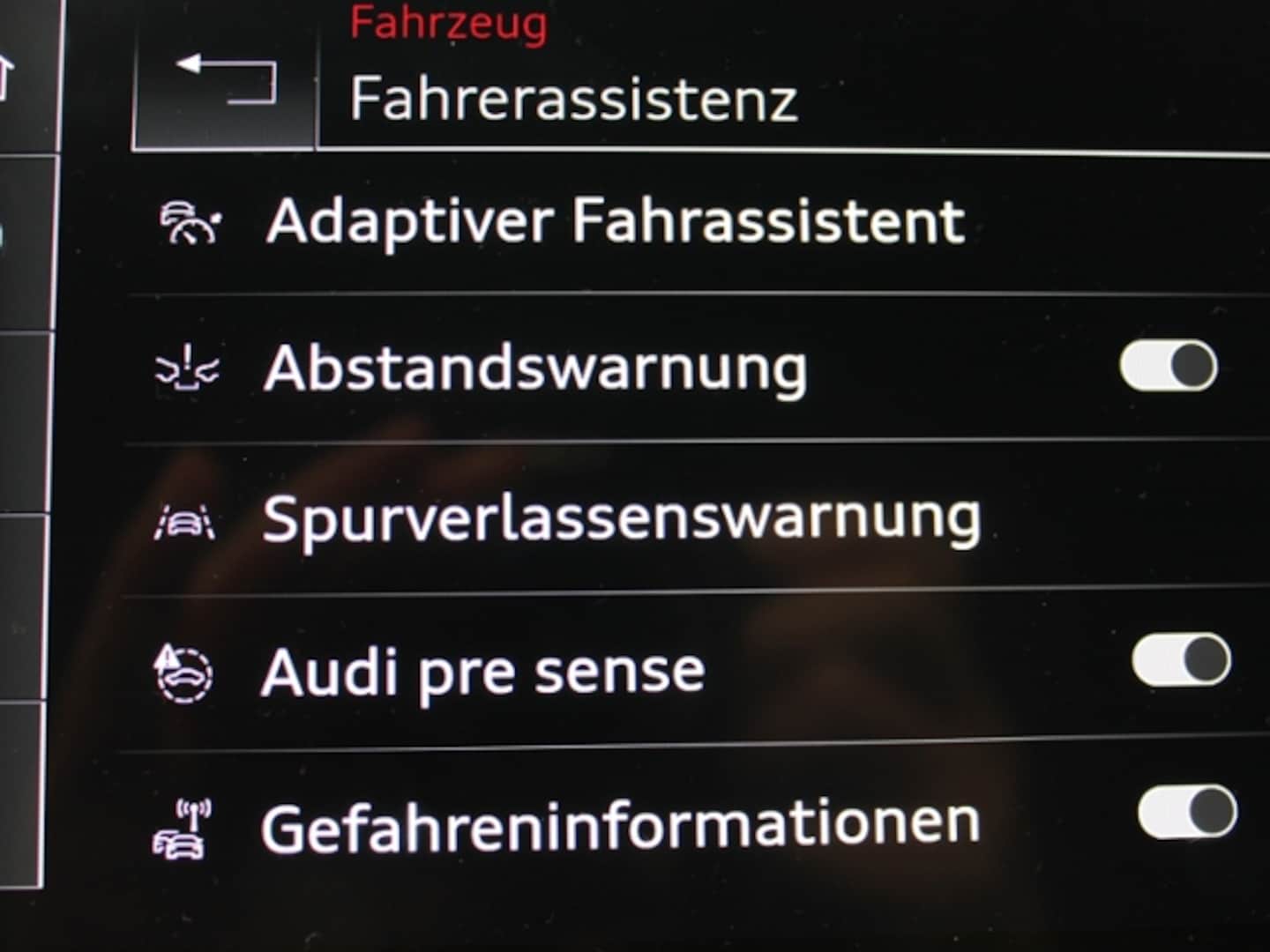Bild über Audi A1 allstreet 30 TFSI S tronic - für weitere Informationen kontaktieren Sie den Audi Partner