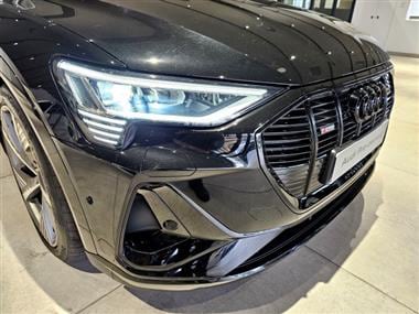 Image about Audi e-tron 55 S line quattro 300,00 kW