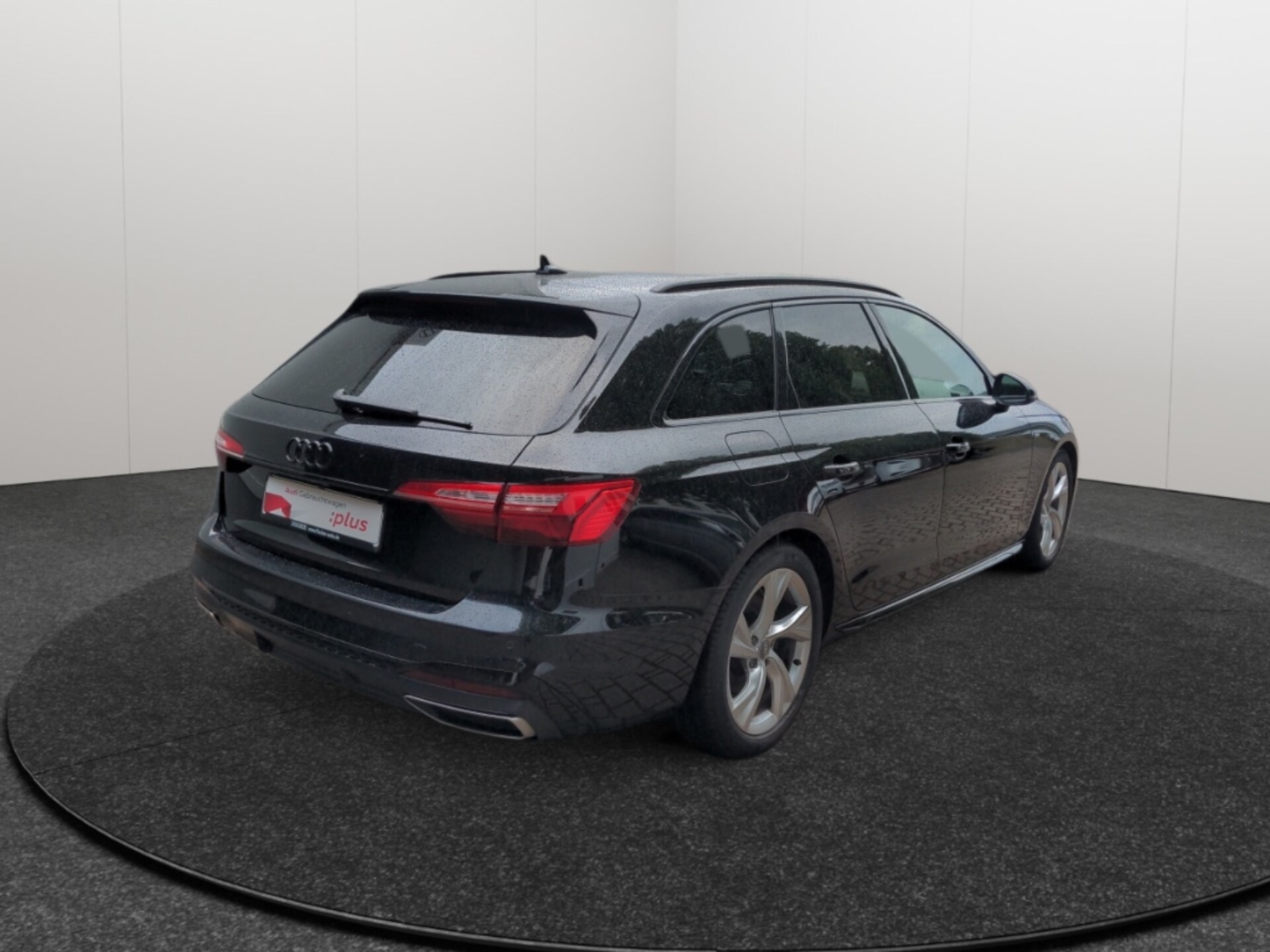 Audi A4 Avant S line