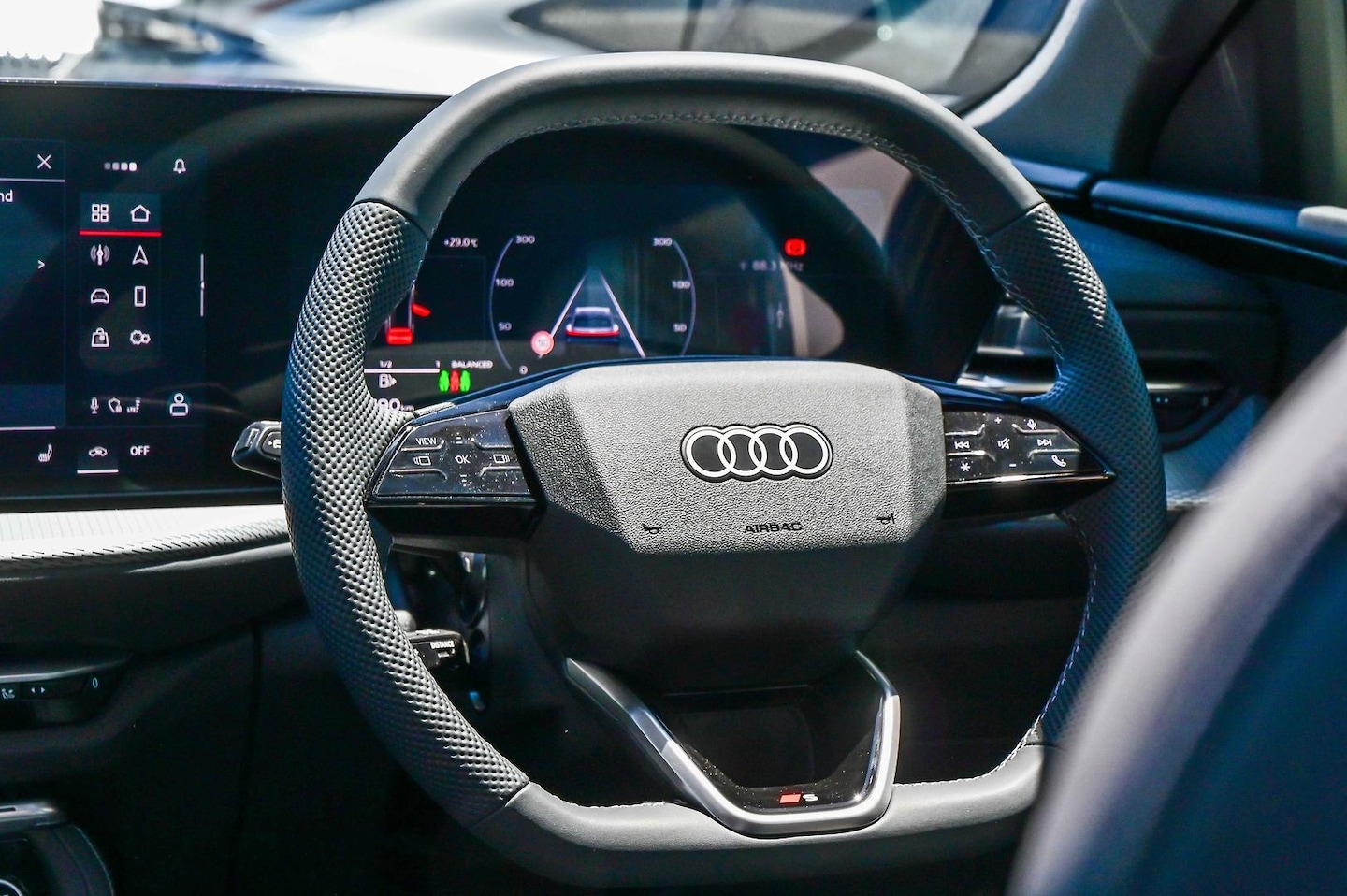 Image about Audi Q5 SUV TDI quattro 150 kW sport