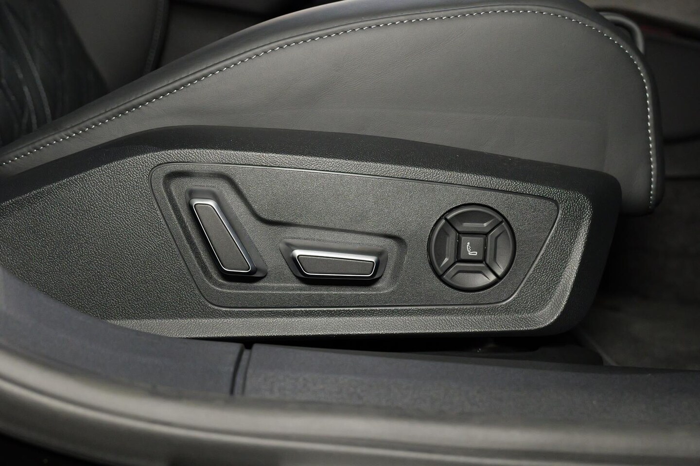 Image about Audi S5 Sedan TFSI quattro 270 kW S tronic