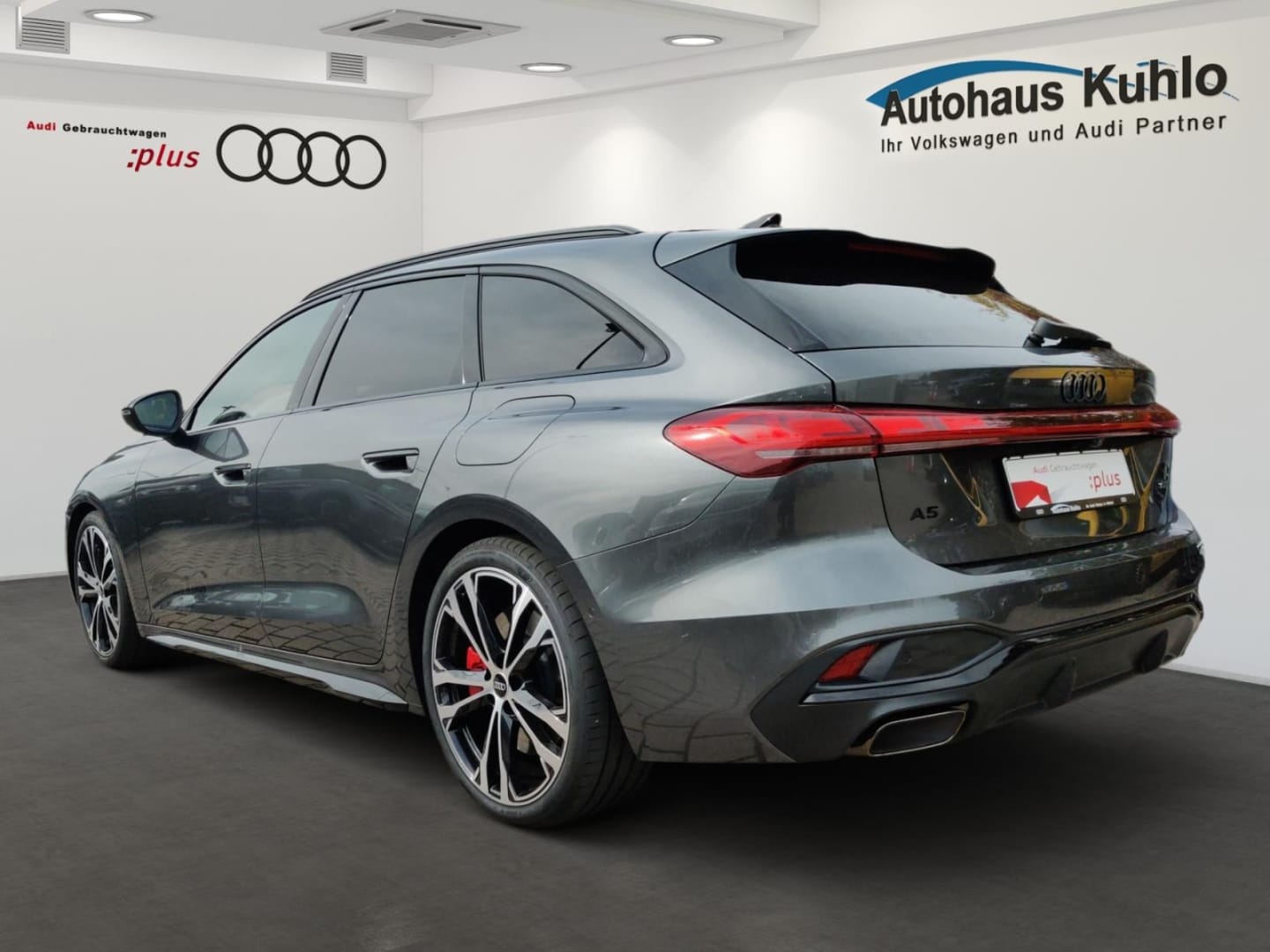 Bild über Audi A5 Avant e-hybrid e-hybrid quattro 270 kW S tronic - für weitere Informationen kontaktieren Sie den Audi Partner