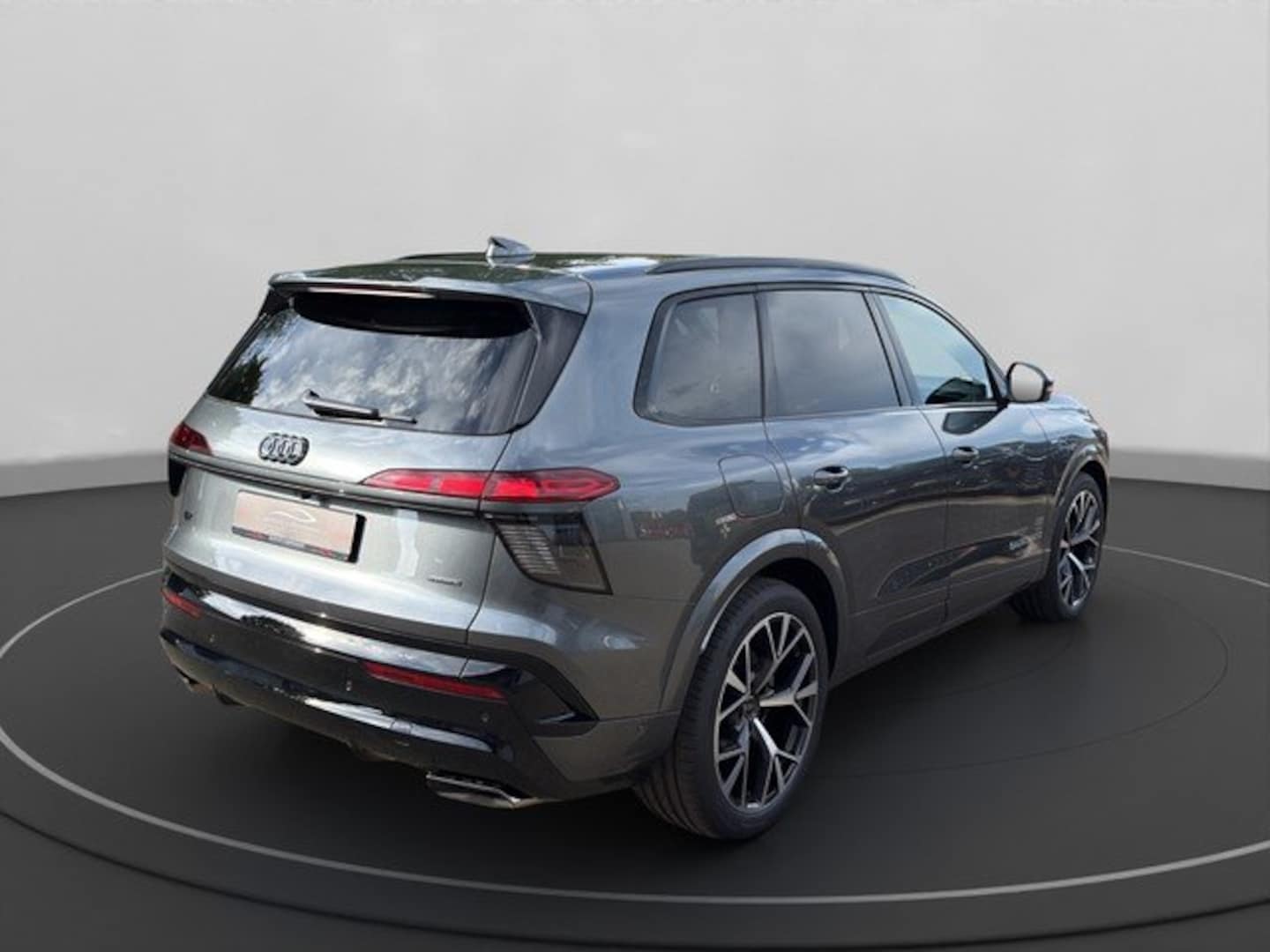 Bild über Audi Q7 SUV TDI quattro 220 kW tiptronic - für weitere Informationen kontaktieren Sie den Audi Partner