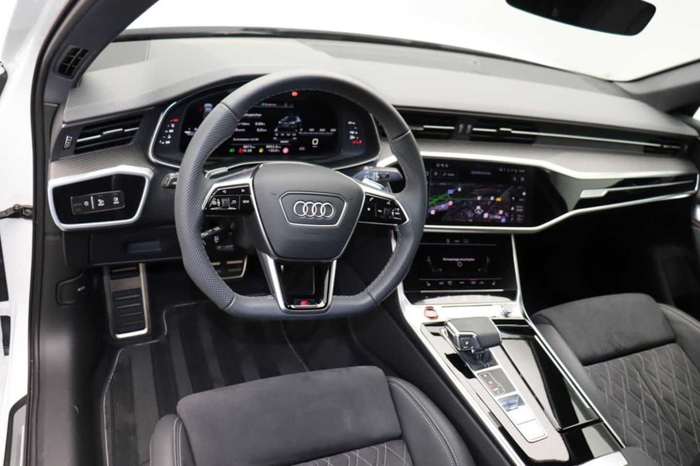Bild über Audi S6 Limousine TDI quattro tiptronic - für weitere Informationen kontaktieren Sie den Audi Partner