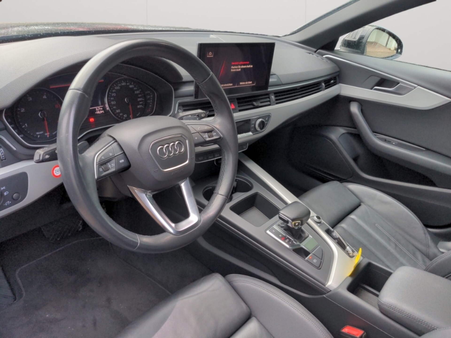 Audi A4 Avant S line