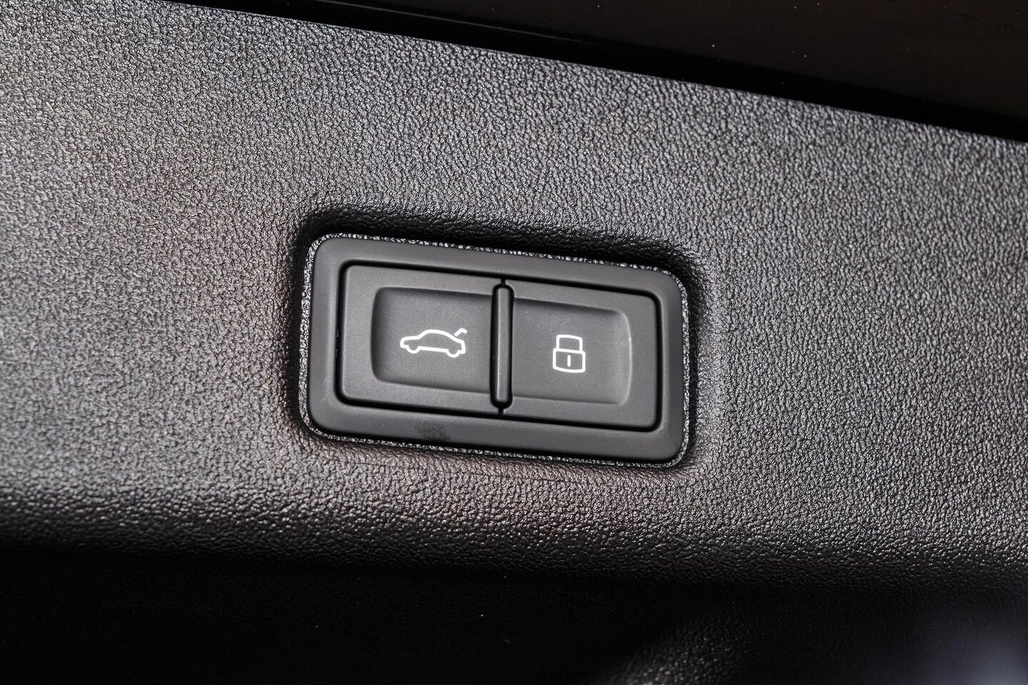 Image about Audi Q5 SUV TDI quattro 150 kW
