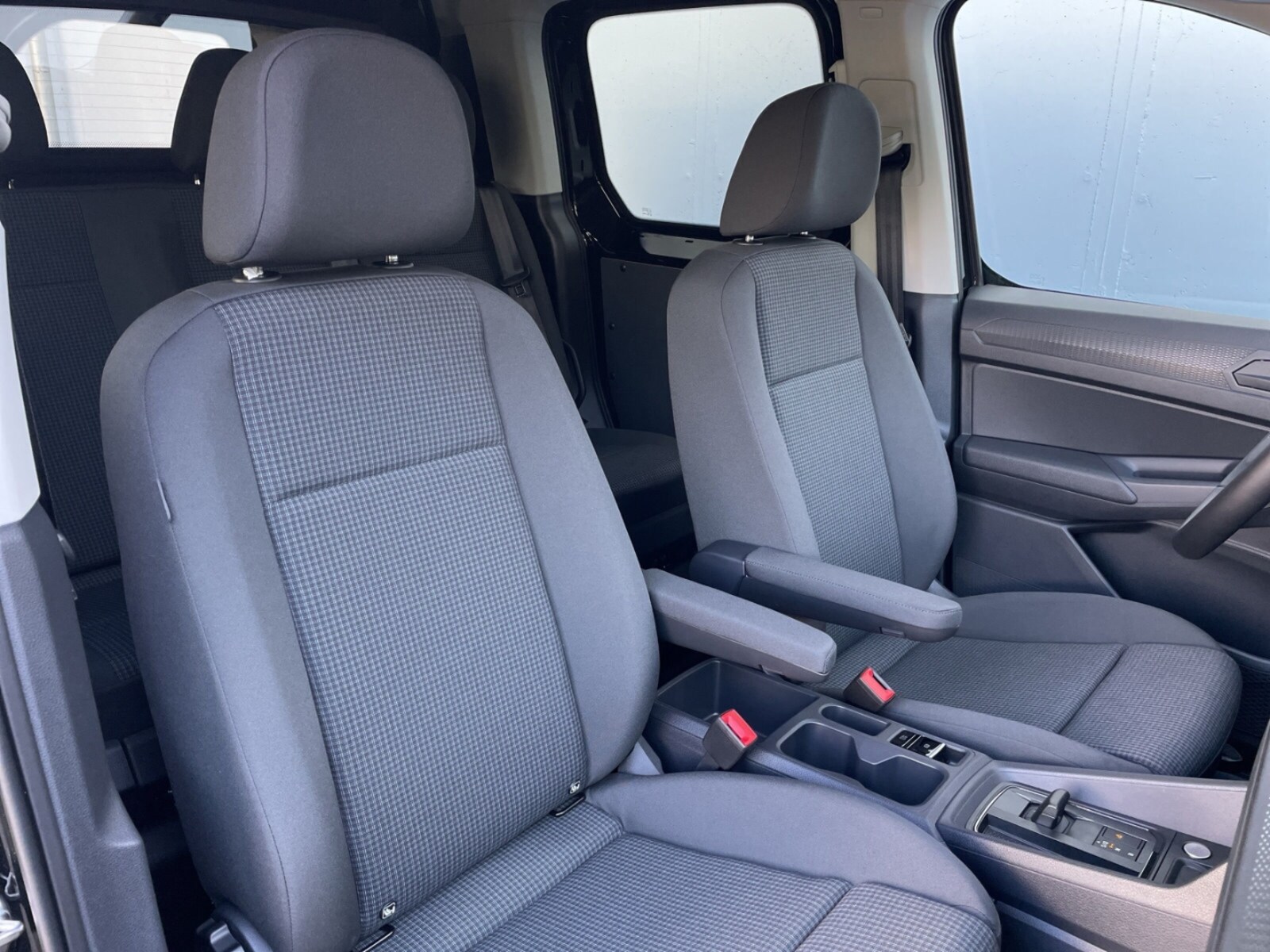 Volkswagen Caddy Kombi – Bild 8