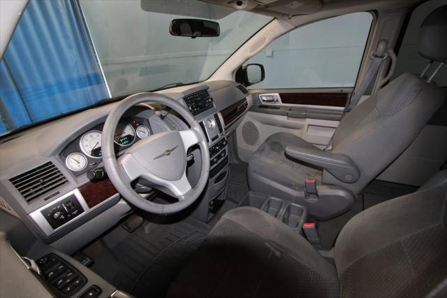 Used 2010 Chrysler Town & Country Touring with VIN 2A4RR5D13AR266630 for sale in Evansville, IN