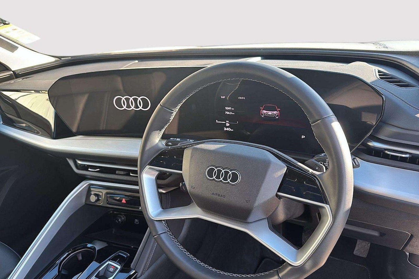 Image about Audi Q5 SUV TFSI 150 kW