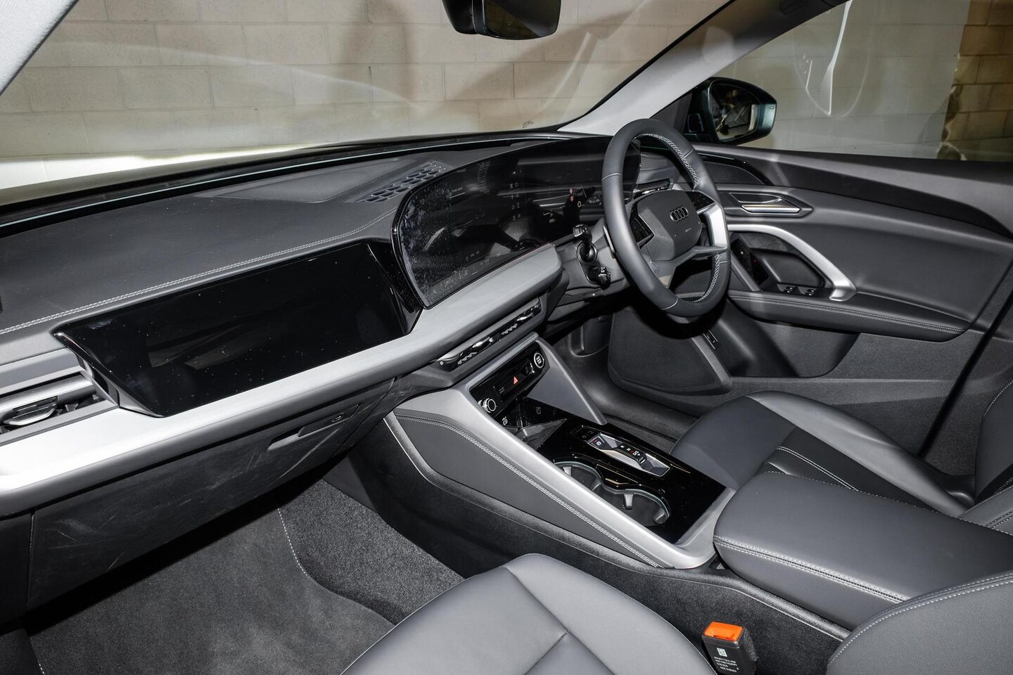 Image about Audi Q5 SUV TDI quattro 150 kW