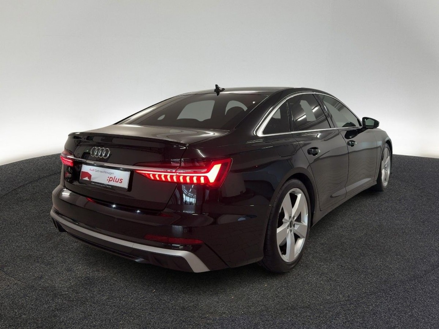 Bild über Audi S6 Limousine TDI quattro tiptronic - für weitere Informationen kontaktieren Sie den Audi Partner