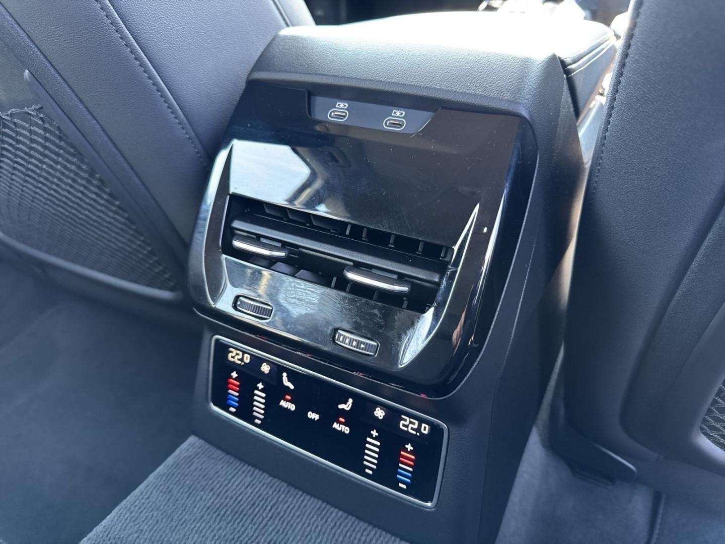 Bild über Audi A6 Avant TFSI 150 kW S tronic - für weitere Informationen kontaktieren Sie den Audi Partner