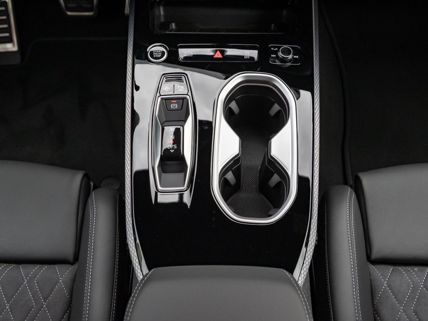 Bild über Audi A6 Avant edition one TDI quattro 150 kW S tronic - für weitere Informationen kontaktieren Sie den Audi Partner