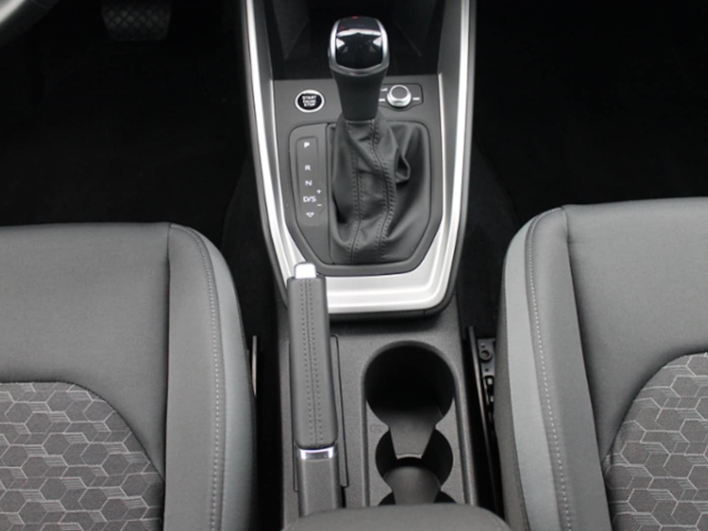 Bild über Audi A1 allstreet 30 TFSI S tronic - für weitere Informationen kontaktieren Sie den Audi Partner