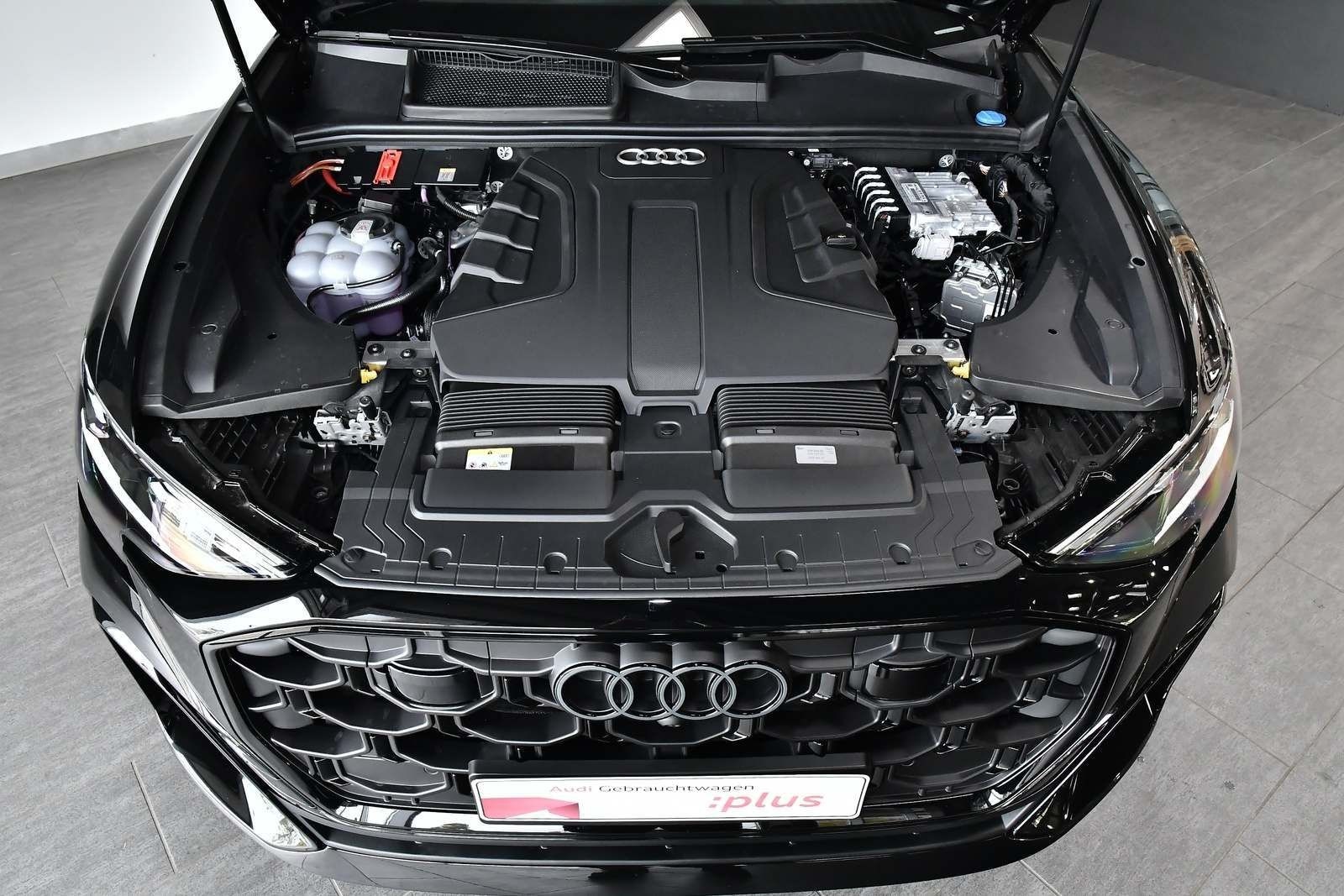 Image about Audi Q8 SUV 50 TDI quattro tiptronic