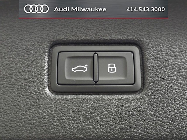 2026 Audi Q7 Premium Plus - Photo 10