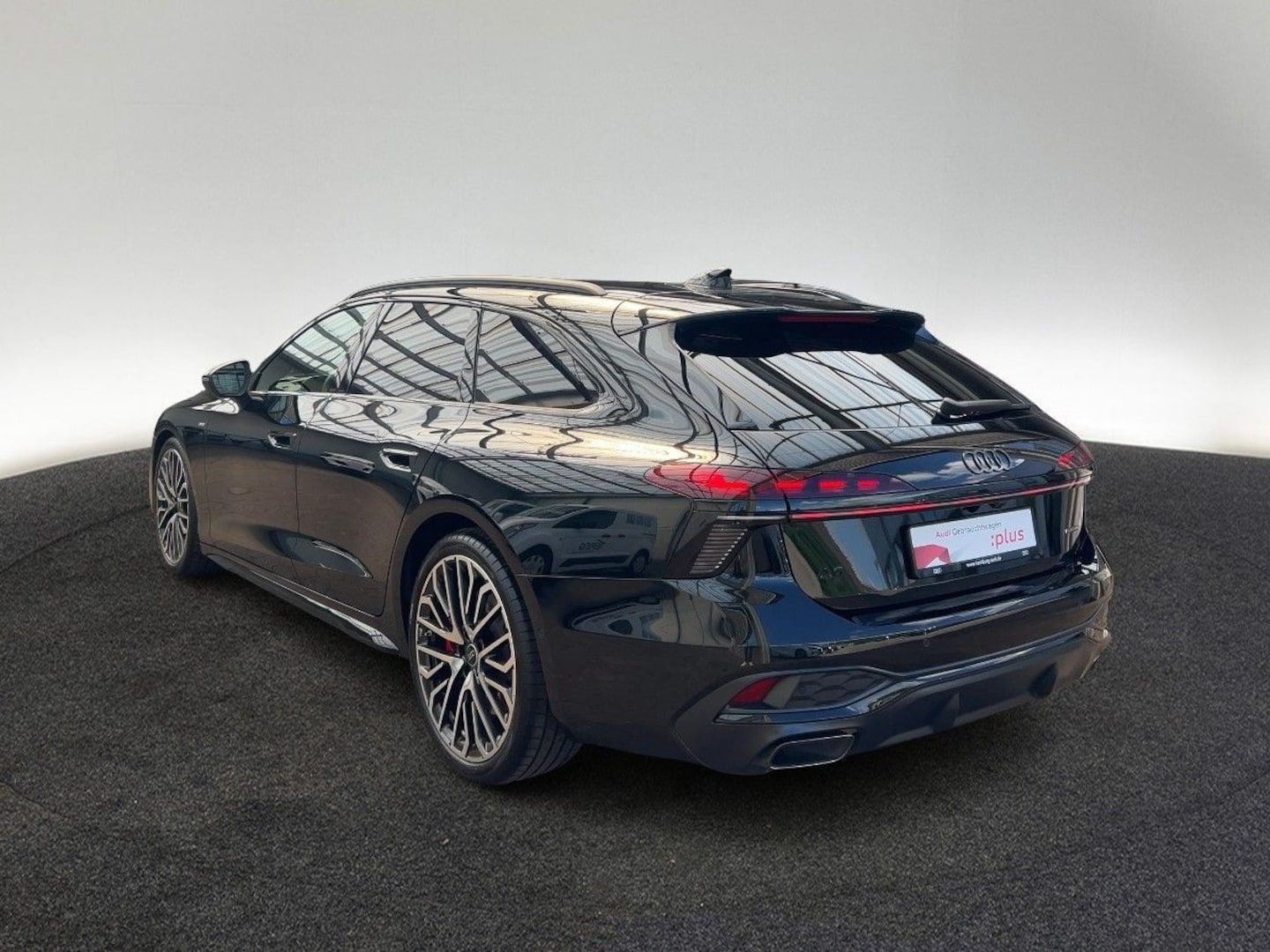 Bild über Audi A6 Avant TFSI quattro 270 kW S tronic - für weitere Informationen kontaktieren Sie den Audi Partner