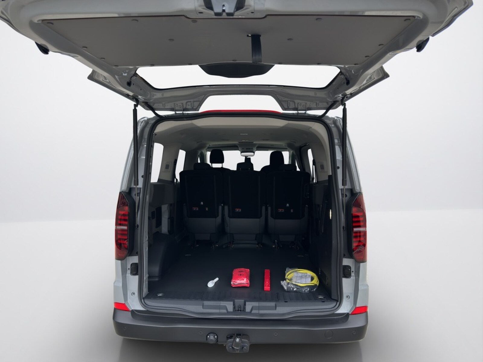 Volkswagen Transporter Kombi kurzer Radstand – Bild 17