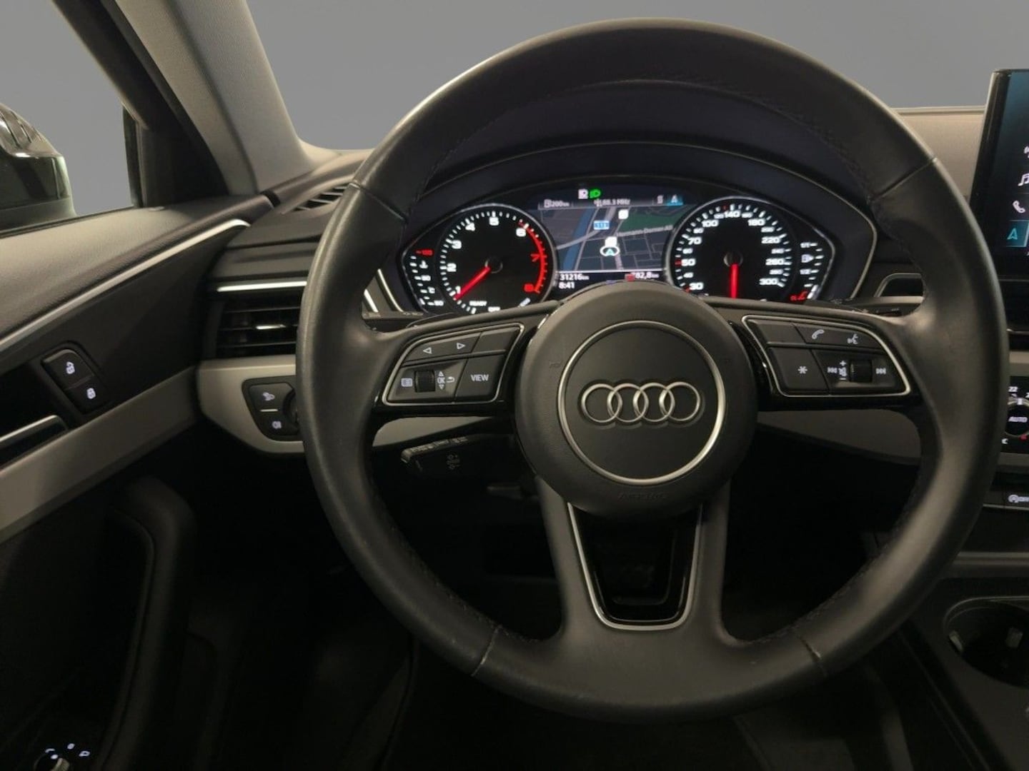 Bild über Audi A4 Avant advanced 35 TFSI S tronic - für weitere Informationen kontaktieren Sie den Audi Partner