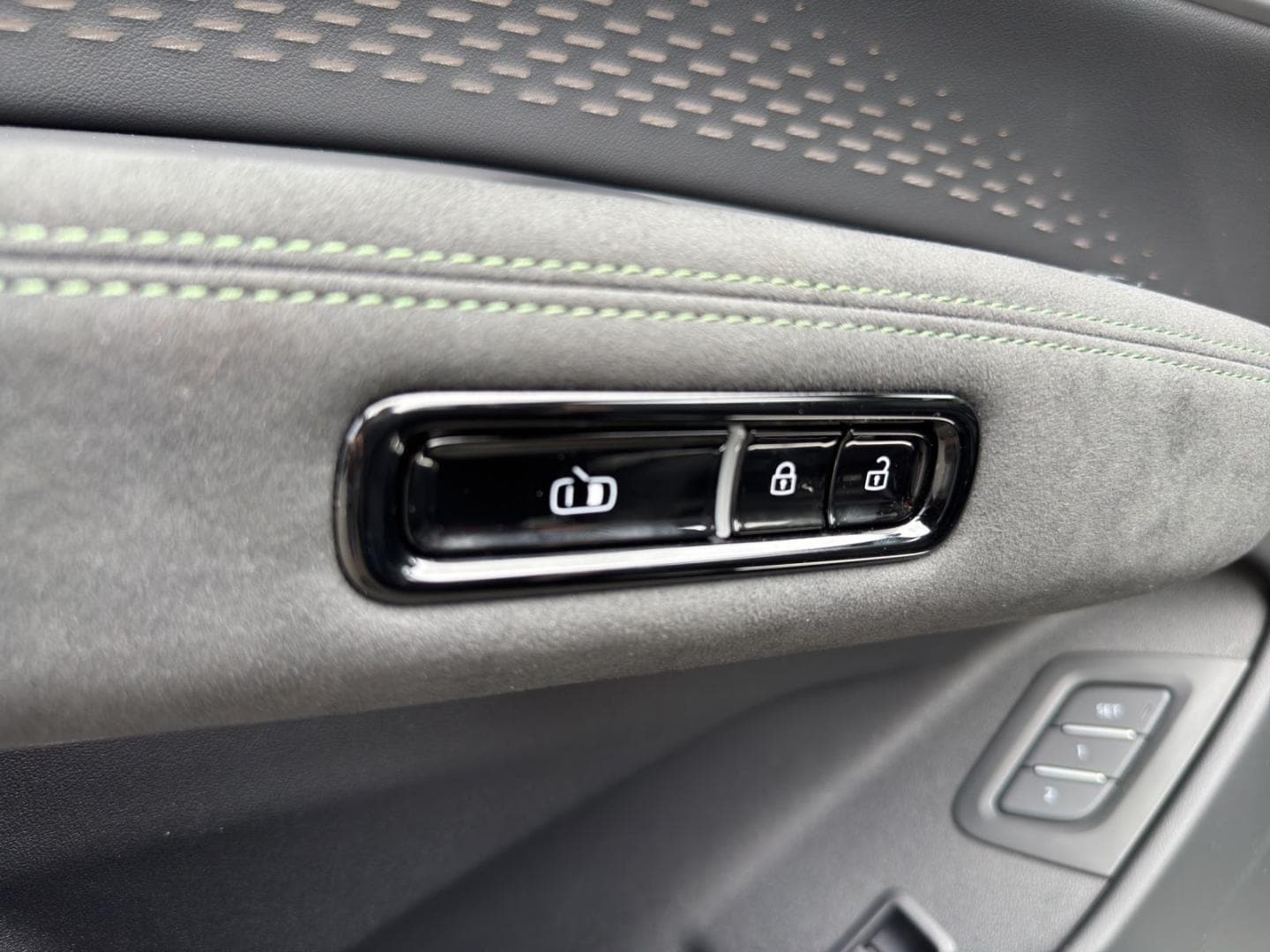 Bild über Audi Q7 SUV TDI quattro 220 kW tiptronic - für weitere Informationen kontaktieren Sie den Audi Partner