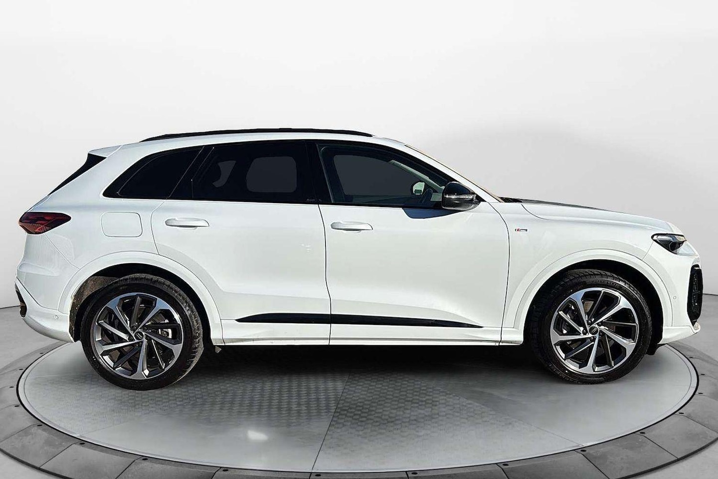 Image about Audi Q5 SUV TFSI 150 kW