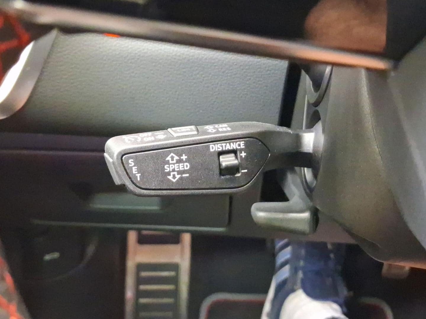 Bild über Audi S6 Avant TDI quattro tiptronic - für weitere Informationen kontaktieren Sie den Audi Partner