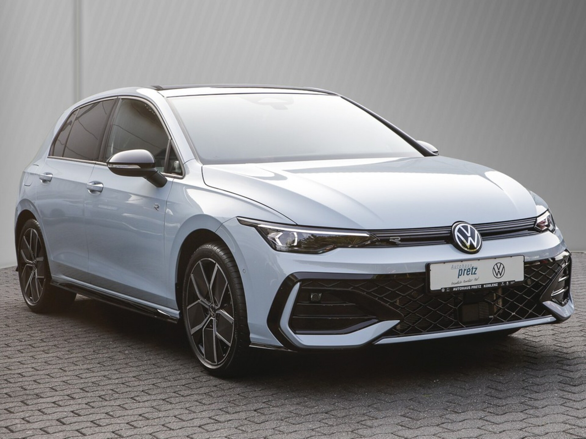 Volkswagen Golf R-Line