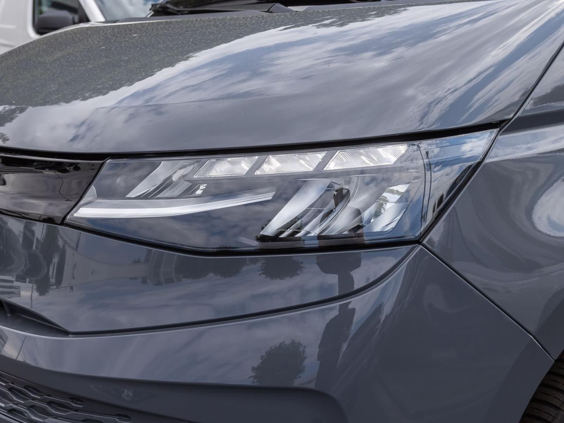 Volkswagen Multivan Basis-Modell