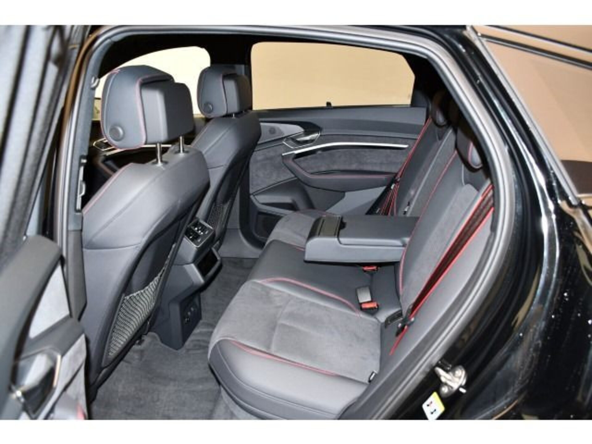 Audi Q8 Sportback e-tron S line