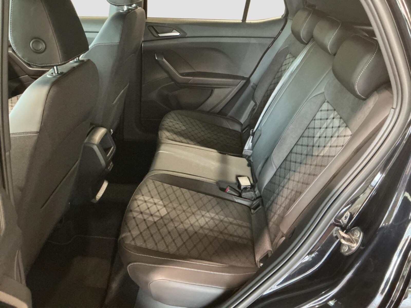 Volkswagen T-Cross – Bild 11
