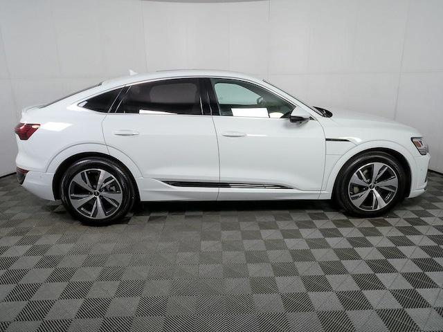 2024 Audi Q8 e-tron