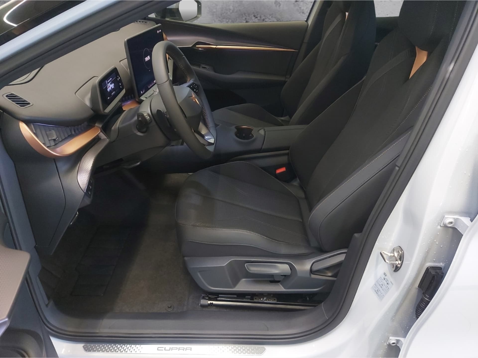 CUPRA Tavascan VZ