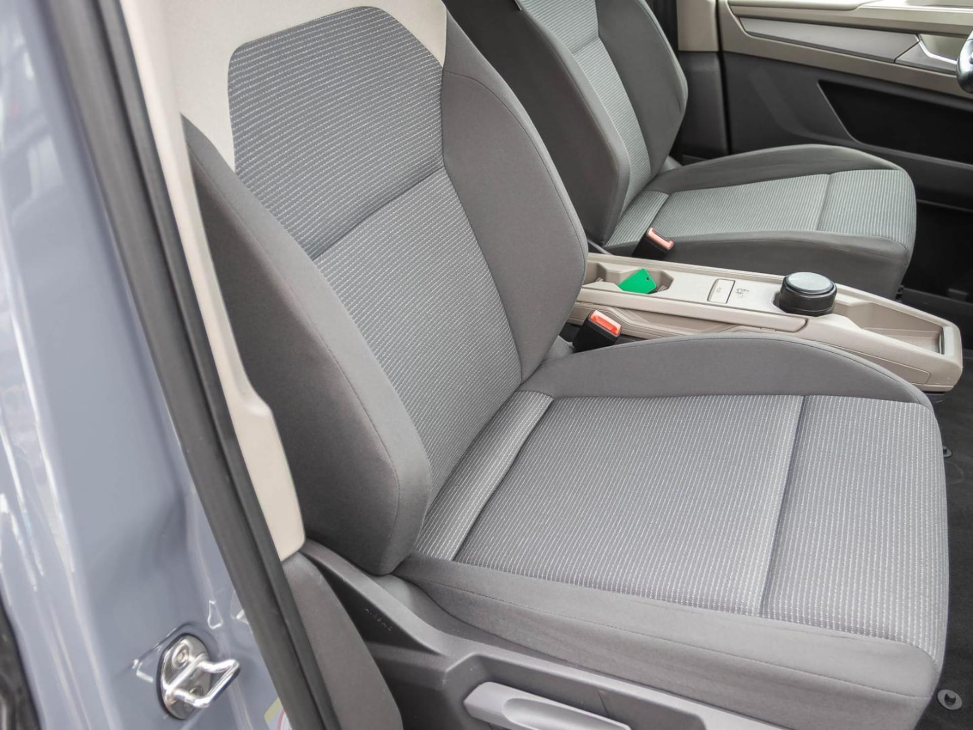 Volkswagen Multivan Basis-Modell