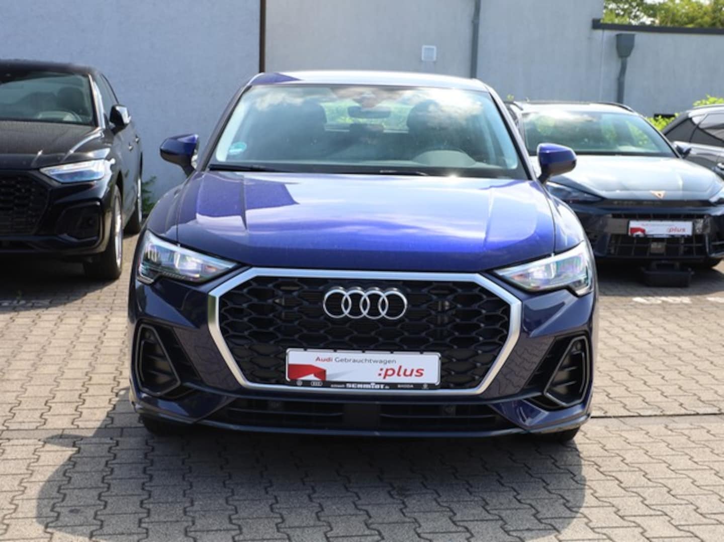 Bild über Audi Q3 Sportback 35 TFSI S tronic - für weitere Informationen kontaktieren Sie den Audi Partner