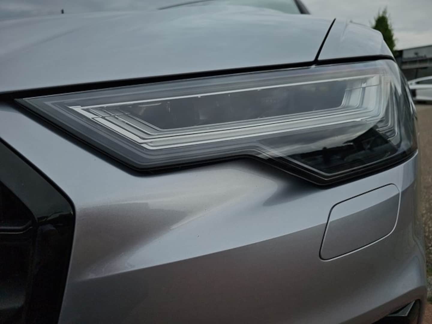 Bild über Audi S6 Limousine TDI quattro tiptronic - für weitere Informationen kontaktieren Sie den Audi Partner