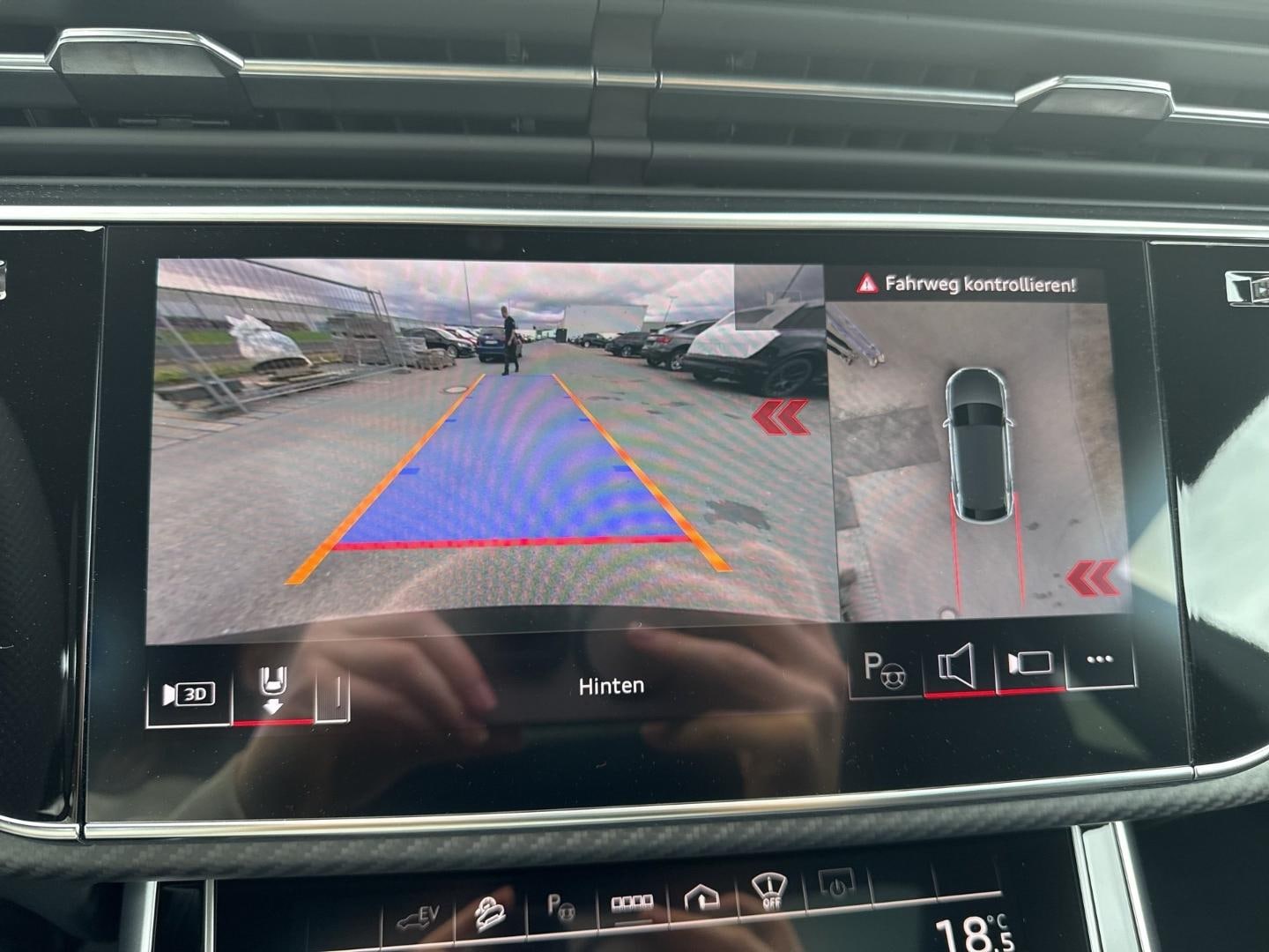 Bild über Audi Q8 SUV TFSI e S line business TFSI e quattro 360 kW tiptronic - für weitere Informationen kontaktieren Sie den Audi Partner