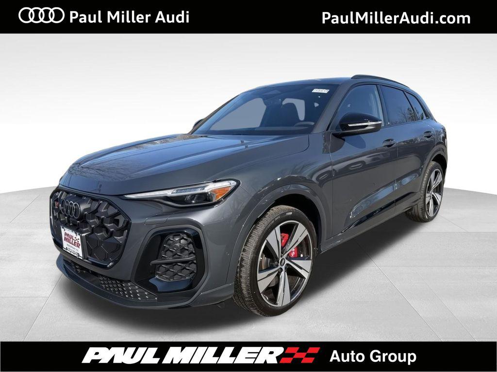2025 Audi SQ5 Premium Plus's photo