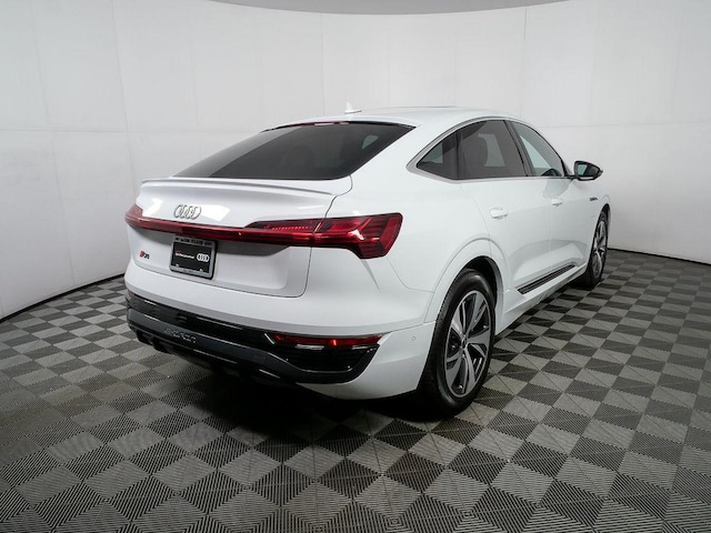 2024 Audi Q8 e-tron