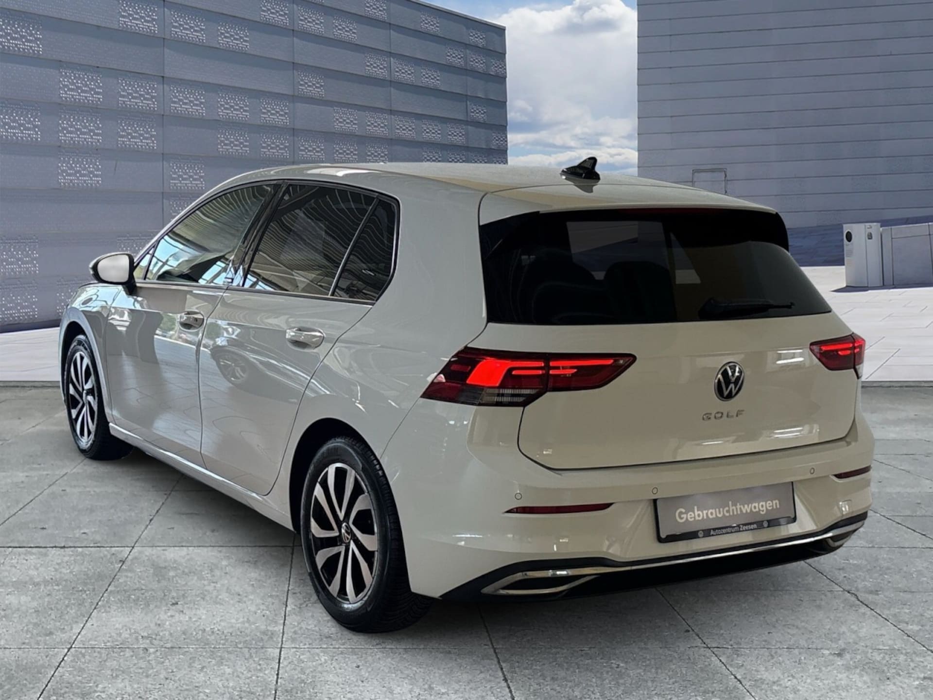 Volkswagen Golf Active