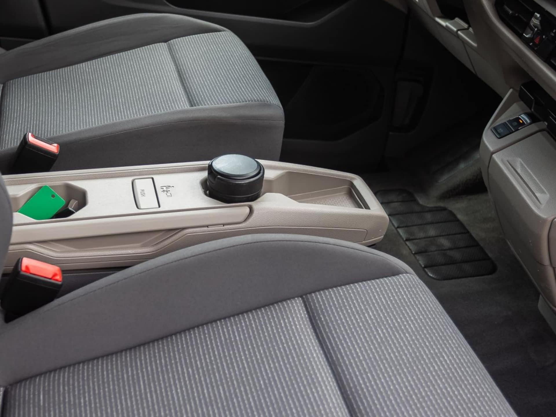 Volkswagen Multivan Basis-Modell